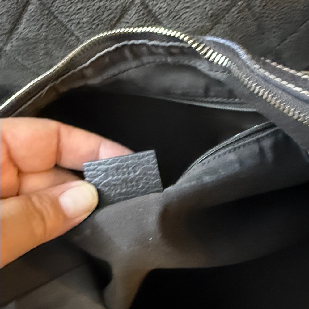 Gucci Tan Monogram Shoulder Bag - Picture 10 of 10